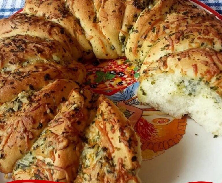 Selbstgebackenes Knoblauchbrot 🧄🍞 – Das perfekte Brot für Käseliebhaber ... Selbstgebackenes Knoblauchbrot 🧄🍞 – Das perfekte Brot für Käseliebhaber ...