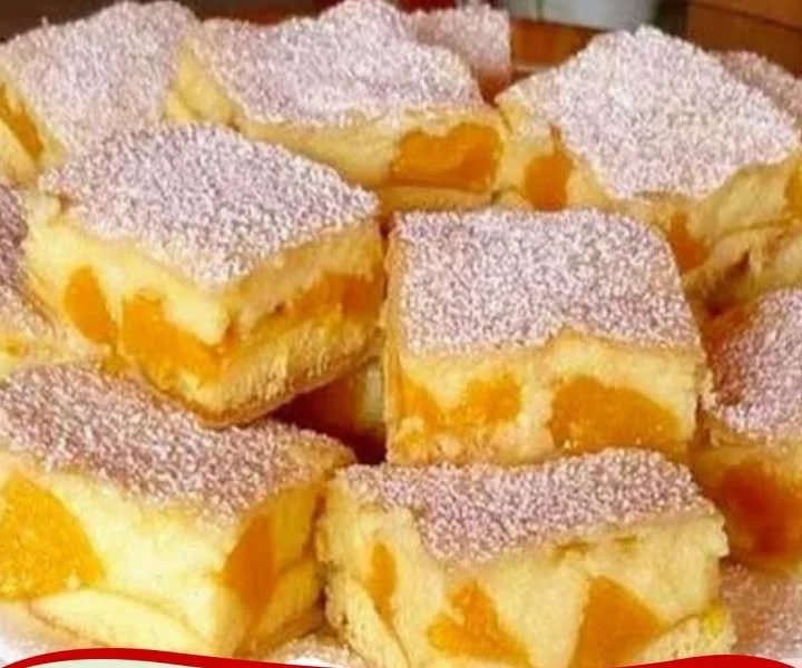 Verschiedene Blechkuchen auf einem Tisch, einfache und köstliche Rezepte