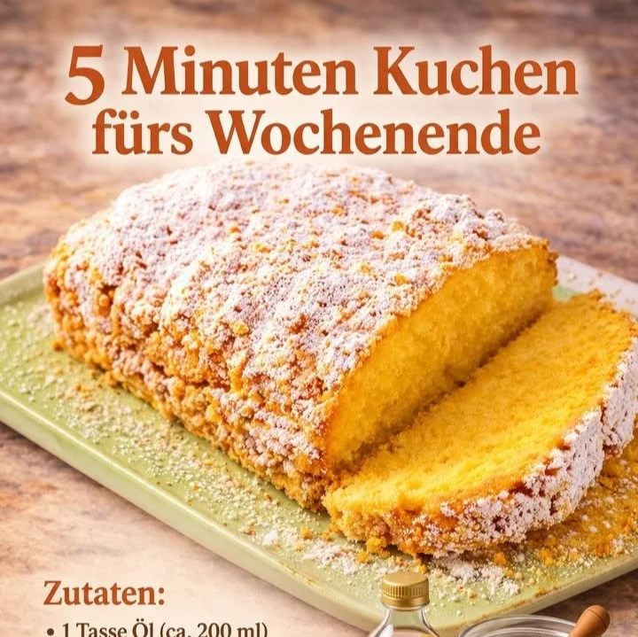 Schokoladiger Vanillepudding Kuchen auf einem Teller, ideal für Desserts