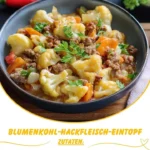 Blumenkohl-Hackfleisch-Eintopf in einer Schüssel serviert