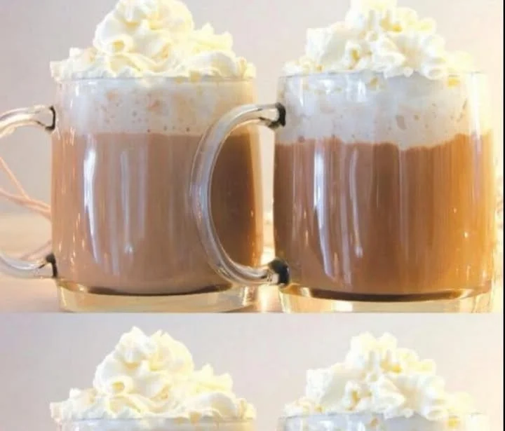 Heiße Oma, der weltbeste Wintercocktail mit warmen Zutaten für kalte Abende.