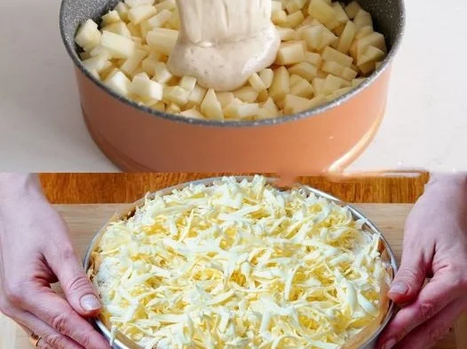 Mamas Apfelkuchen frisch aus dem Ofen, dekoriert mit Puderzucker.
