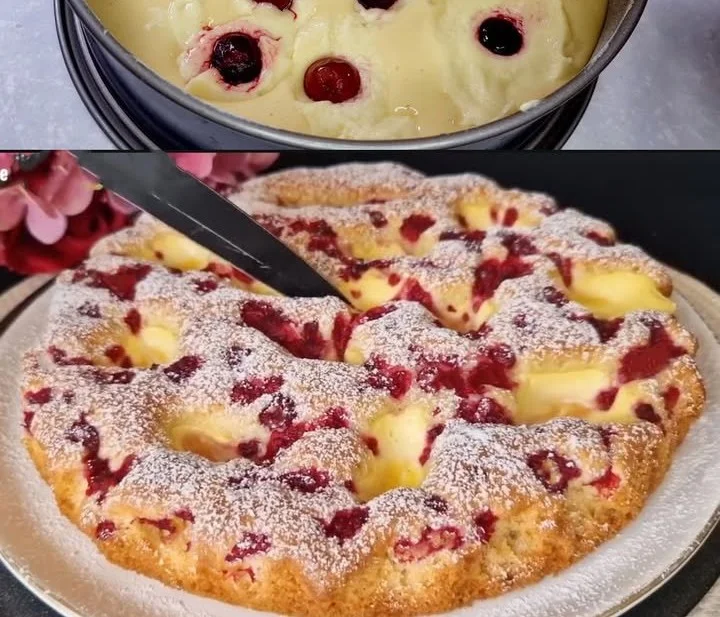 Omas bester Kirschkuchen mit Vanillepudding auf einem hübschen Teller