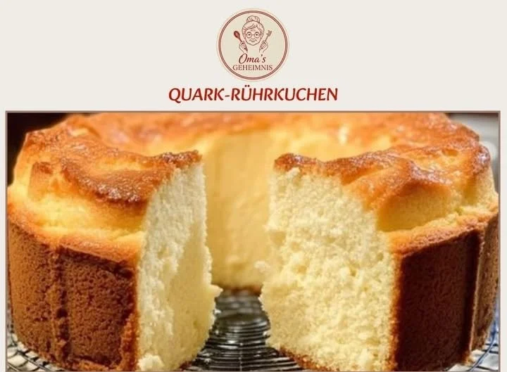 Saftiger Quark-Rührkuchen auf einem Teller, frisch gebacken