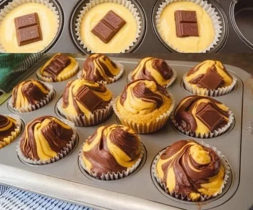 Leckere Schoko Muffins in einer Bäckerei präsentiert