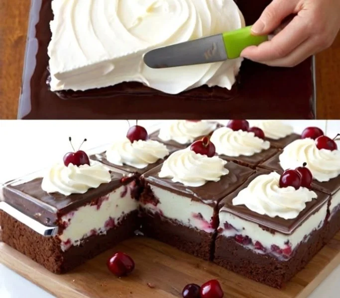 Schwarzwälder Torte vom Blech mit Schokolade und Kirschen