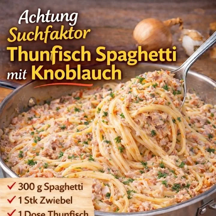 Thunfisch Spaghetti mit Knoblauch auf einem Teller angerichtet.