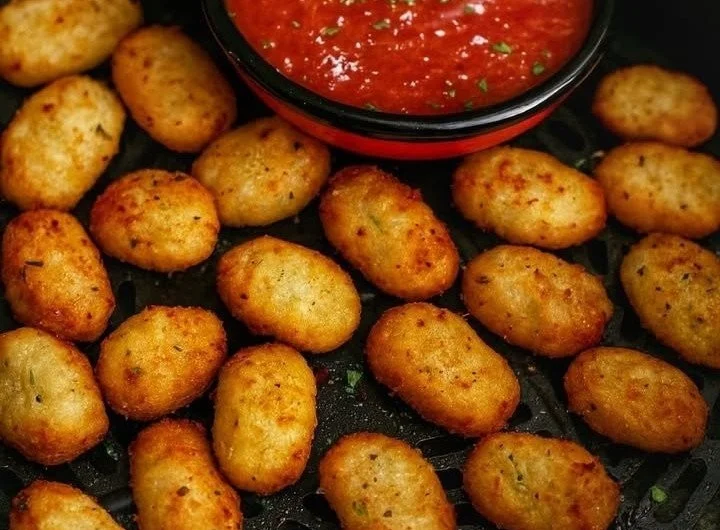 Knusprige Heißluftfritteuse-Gnocchi mit goldbrauner Oberfläche