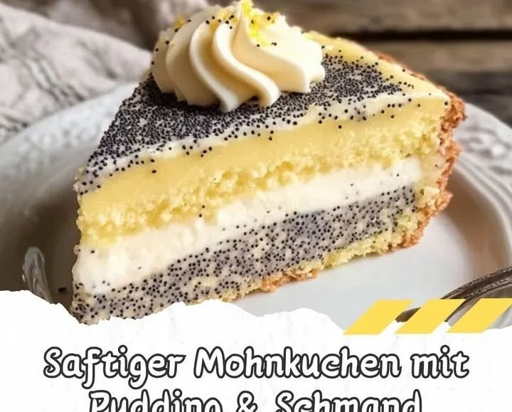 Saftiger Mohnkuchen mit Pudding und Schmand auf einem Teller