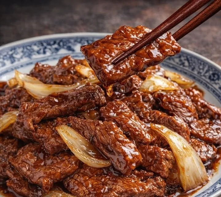 Zartes Fleisch, das im Mund schmilzt - perfekte Gourmet-Mahlzeit