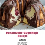 Donauwelle-Gugelhupf mit Schokolade und Kirschen auf einem weißen Teller