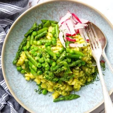 Frühlingspasta mit Hausgemachtem Wildknoblauchöl