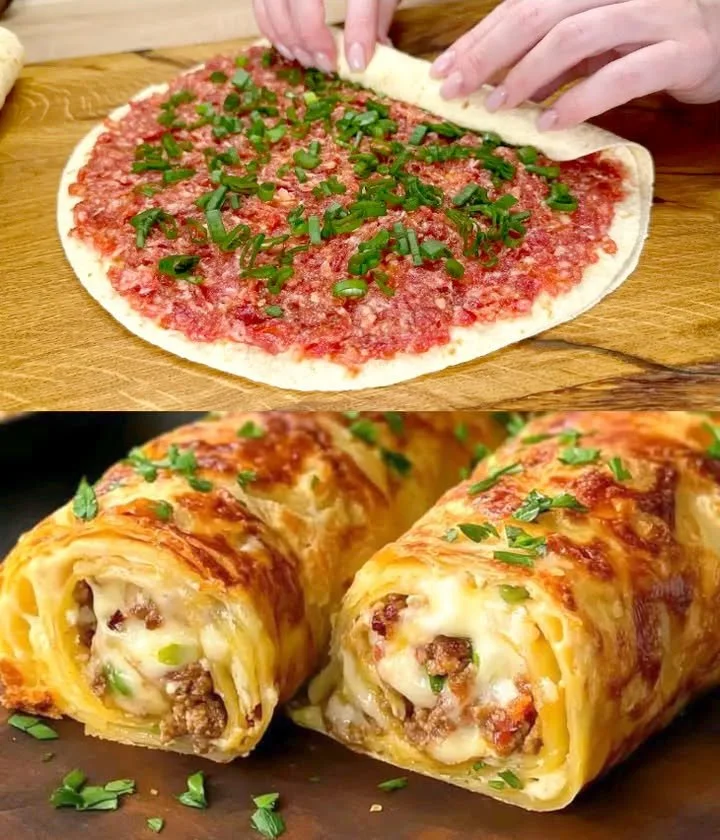 Leckere Hackfleisch Tortilla auf einem Teller serviert