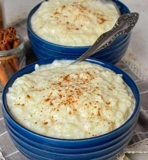 Omas traditionelles Milchreis Rezept, cremiger und leckerer Nachtisch