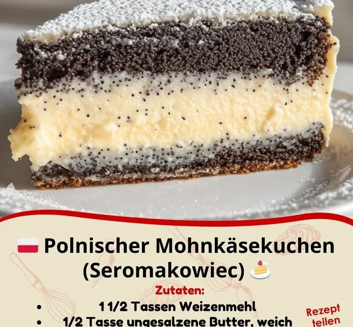 Polnischer Mohnkäsekuchen (Seromakowiec) auf einem Teller