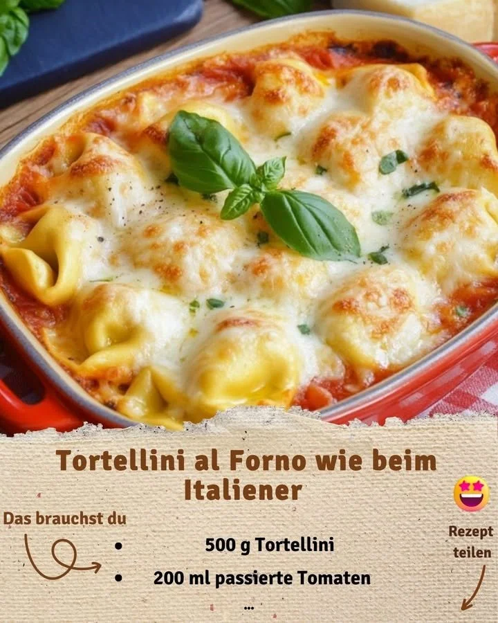 Überbackene Tortellini aus dem Ofen, serviert mit schmelzendem Käse und frischen Kräutern