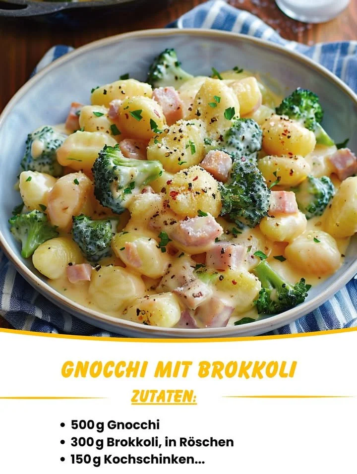 Gnocchi mit Brokkoli und Schinken in cremiger Käsesauce auf einem Teller