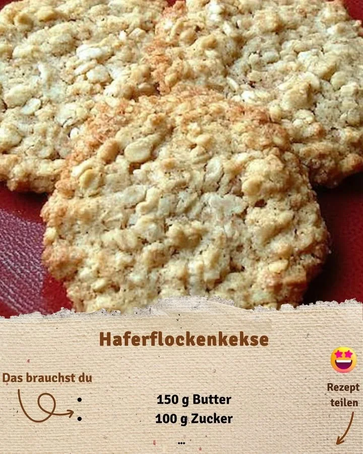 Köstliche Haferflockenkekse auf einem Teller, frisch gebacken für den Snack.