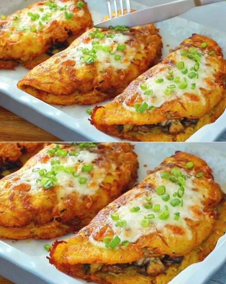 Kartoffeltaschen mit Frischkäse auf einem Teller serviert.