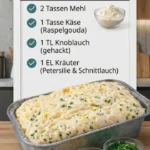Knoblauch-Kräuter-Käsebrot frisch zubereitet auf einem Holzbrett