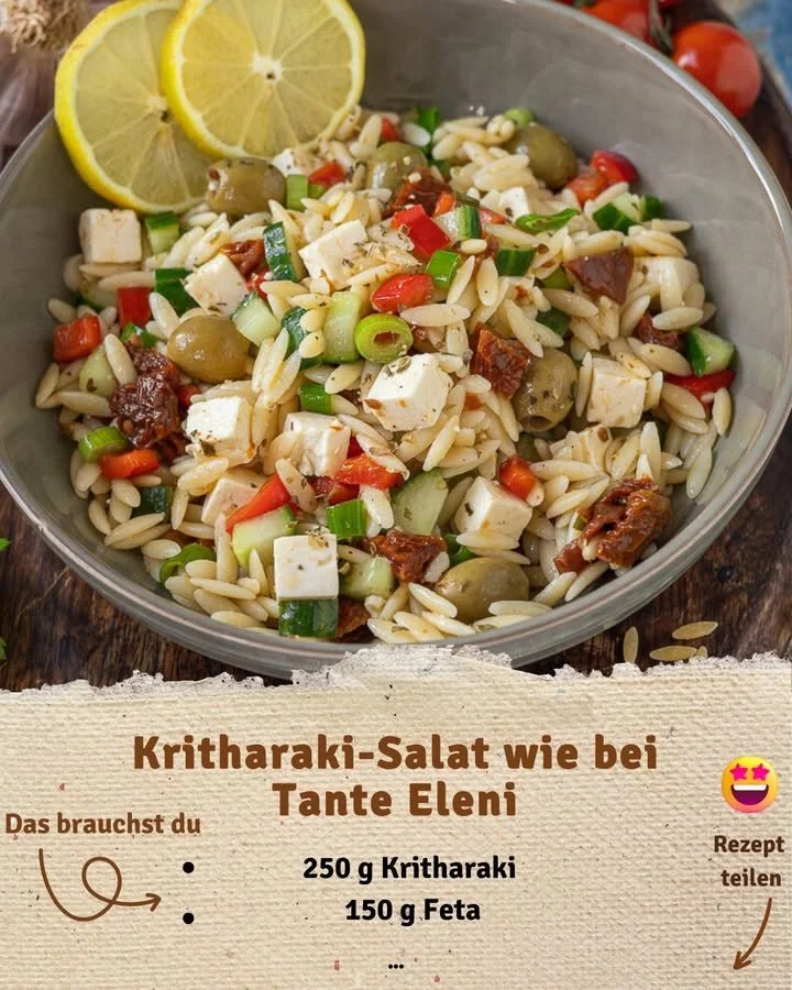 Köstlicher Kritharaki-Salat nach Tante Elenis Rezept auf einem Teller angerichtet.