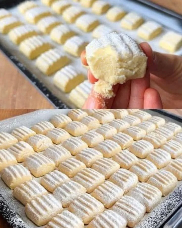 Omas Traumkekse frisch gebacken auf einem Tisch angerichtet