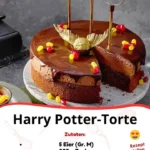 Schokoladige Harry Potter-Torte mit dekorativen Zauberstäben und Hogwarts-Emblemen