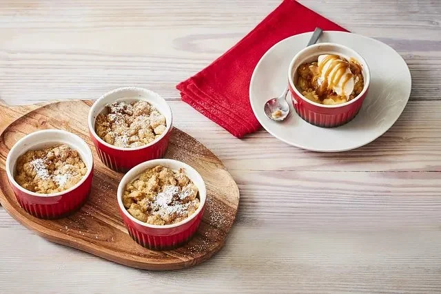 Leckeres Apfelstreusel von Leo1, frisch gebacken und verführerisch.