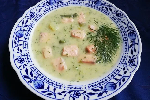 Schwedische Sommersuppe von Wichtel, frisch zubereitet mit buntem Gemüse